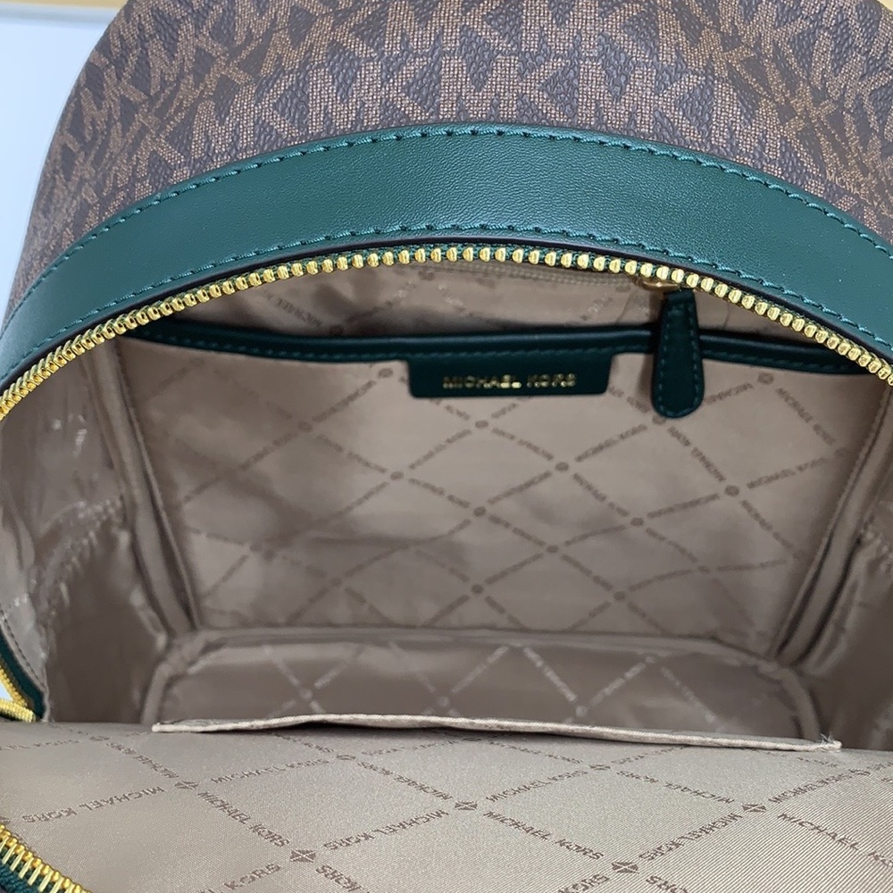 MICHAEL KORS KENLY MEDIUM BACKPACK Racing Green/ Brown signature color - Picture 11 of 16